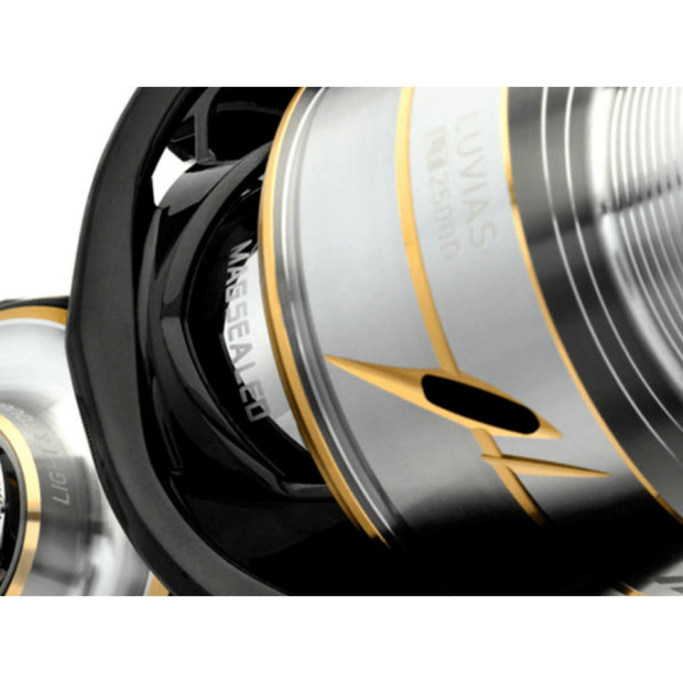 DAIWA 20 LUVIAS LT 4000-CXH - Спининг